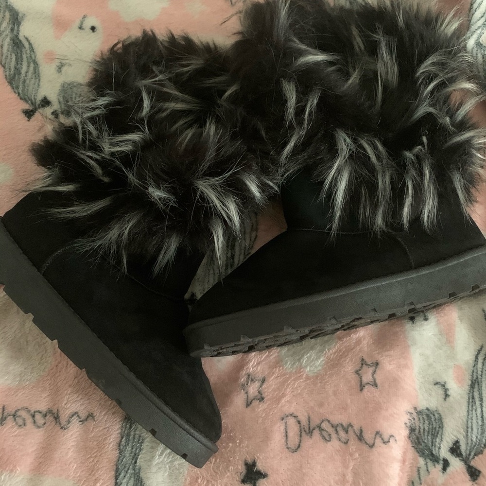 Black furry boots